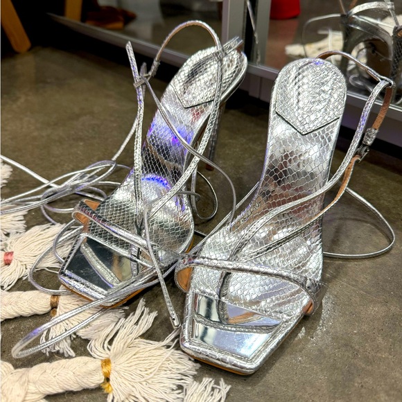 Vikki Metallic Leather Sandal - Picture 2 of 5